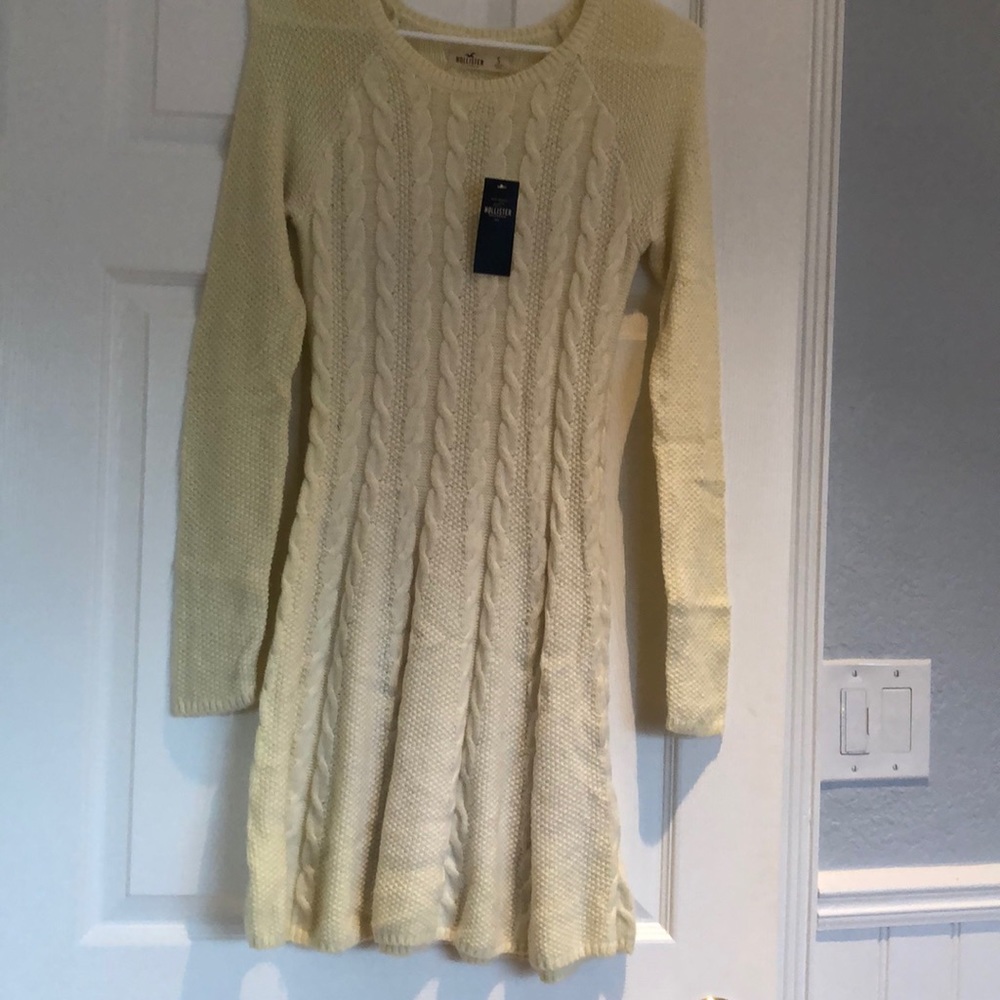 HOLLISTER brand new white sweater dress